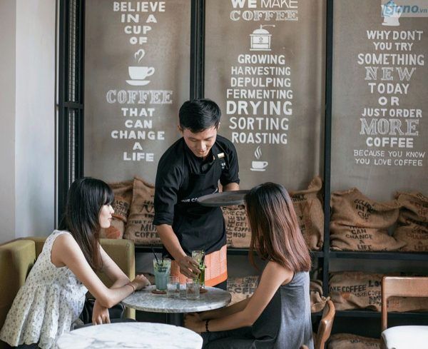 Nhân Viên Phục Vụ