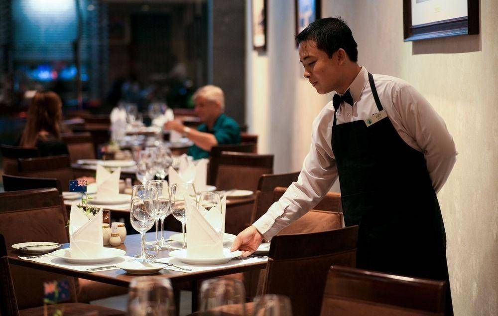 Nhân Viên Phục Vụ